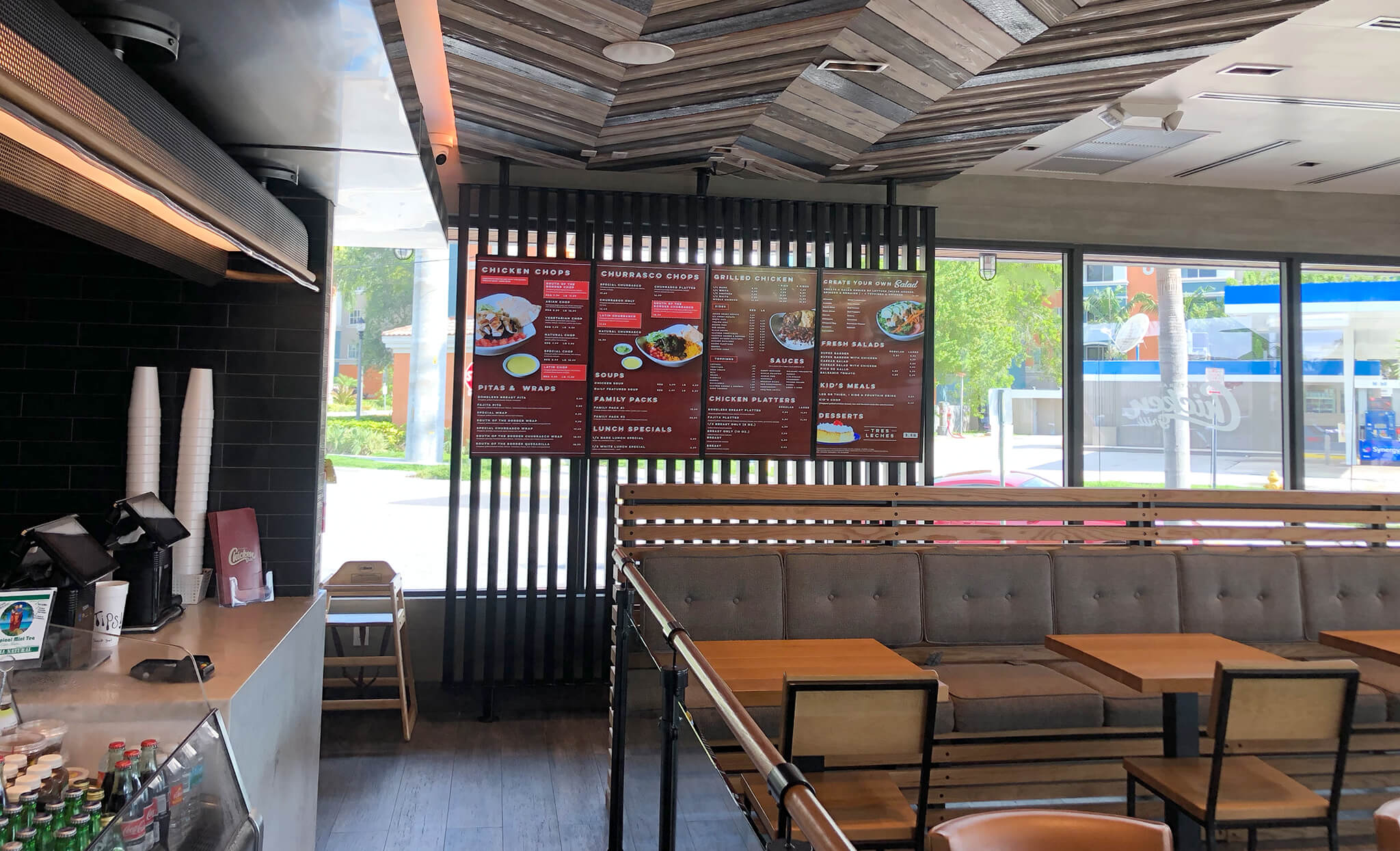 deep-sleep-studio-natural-chicken-grill-crew- interior deep-sleep-studio-natural-chicken-grill-crew- interior