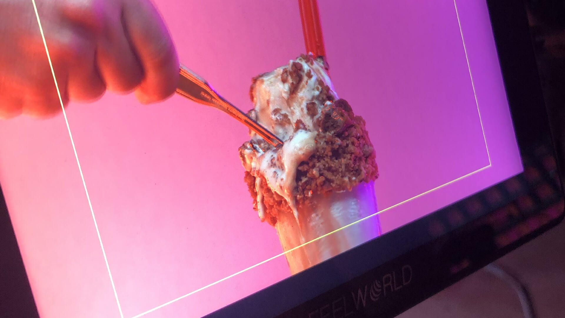 deepsleep-studio-latin-cafe-dessert-campaign-alex-martinez-ruben-pictures-bts-ice-cream deepsleep-studio-latin-cafe-dessert-campaign-alex-martinez-ruben-pictures-bts-ice-cream